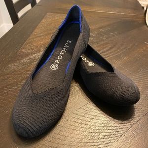 Black round toe Rothy’s 9.5